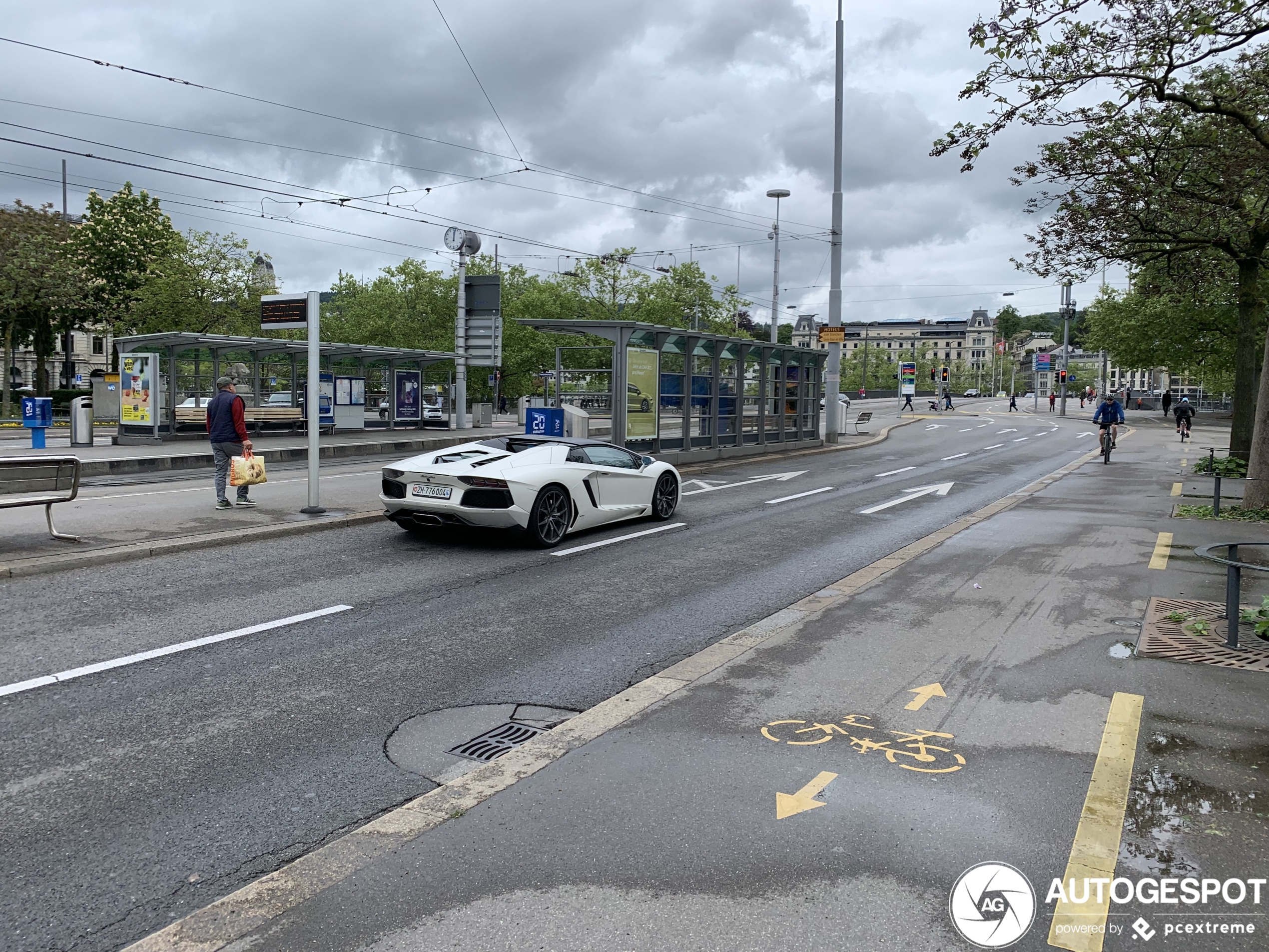 Lamborghini Aventador LP700-4 Roadster