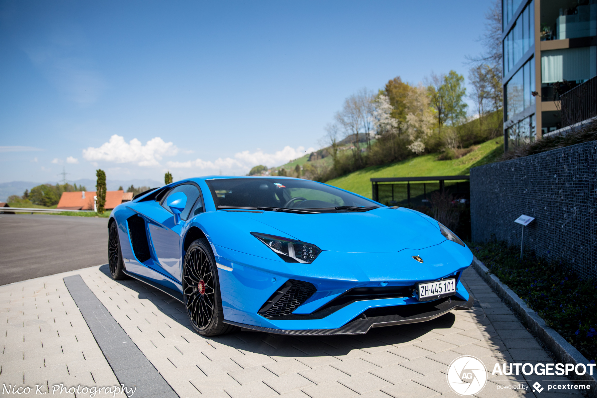 Lamborghini Aventador S LP740-4