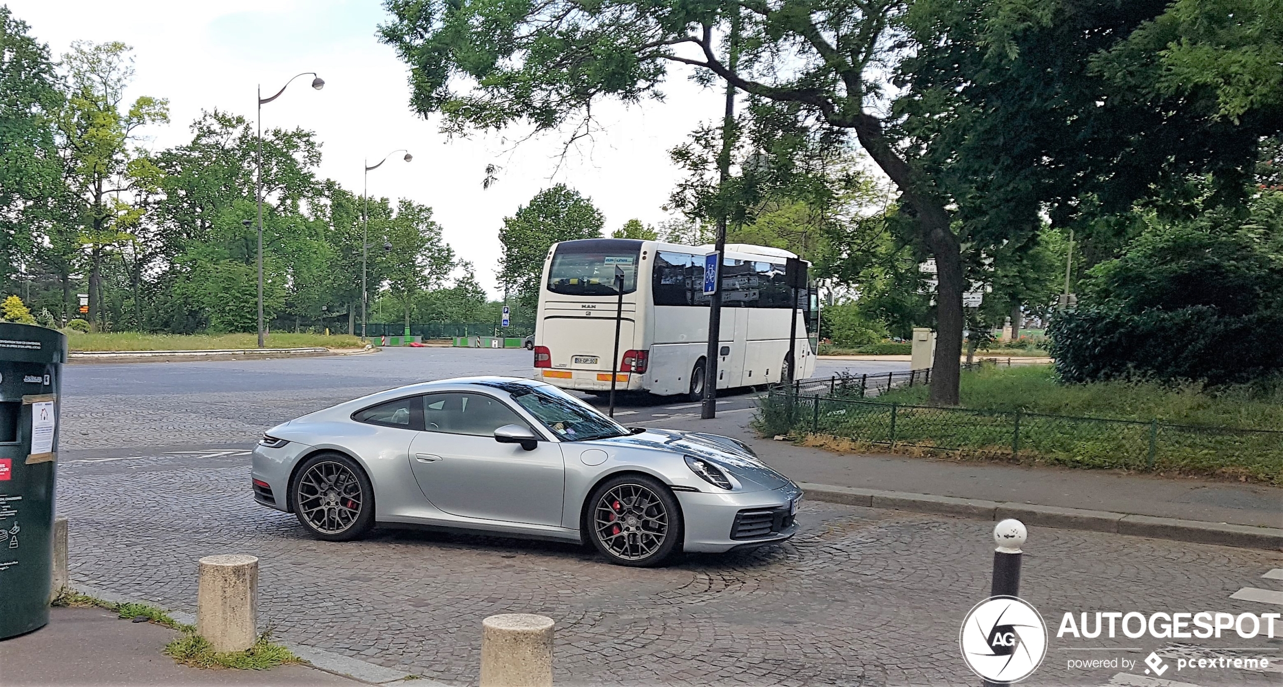 Porsche 992 Carrera 4S