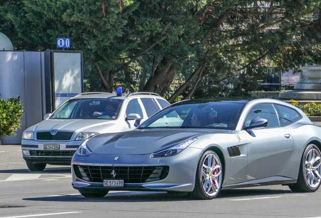 Ferrari GTC4Lusso T