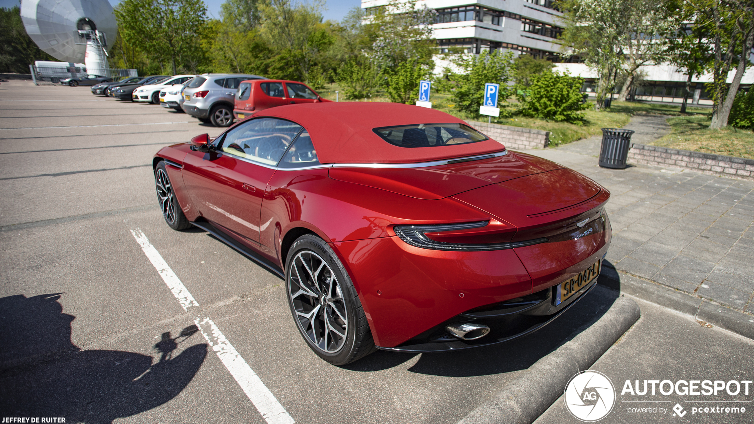 Aston Martin DB11 V8 Volante