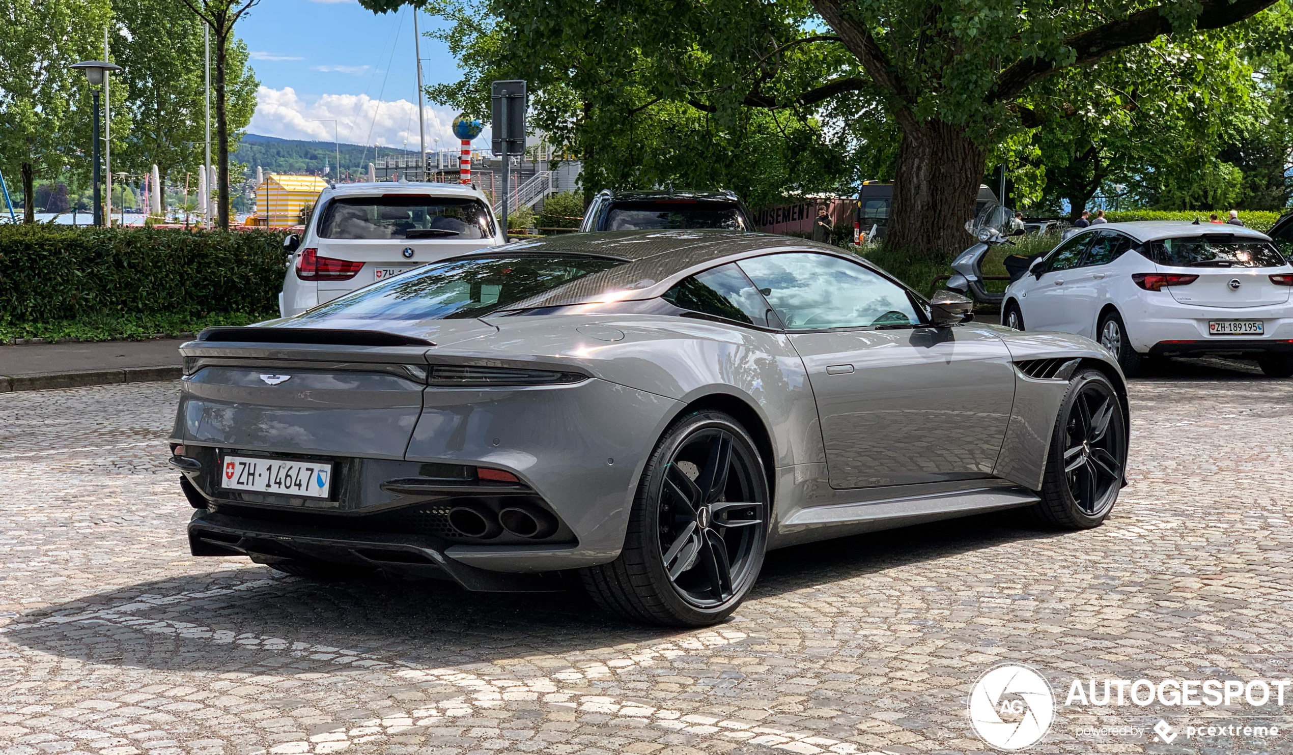 Aston Martin DBS Superleggera