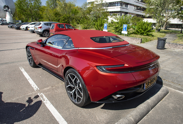 Aston Martin DB11 V8 Volante