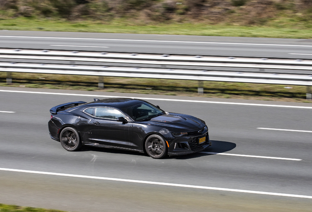 Chevrolet Camaro ZL1 2016