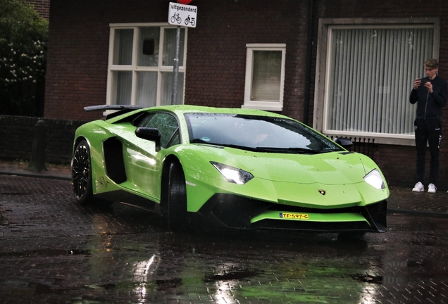 Lamborghini Aventador LP750-4 SuperVeloce