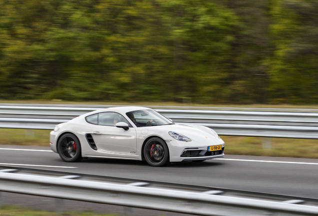 Porsche 718 Cayman GTS