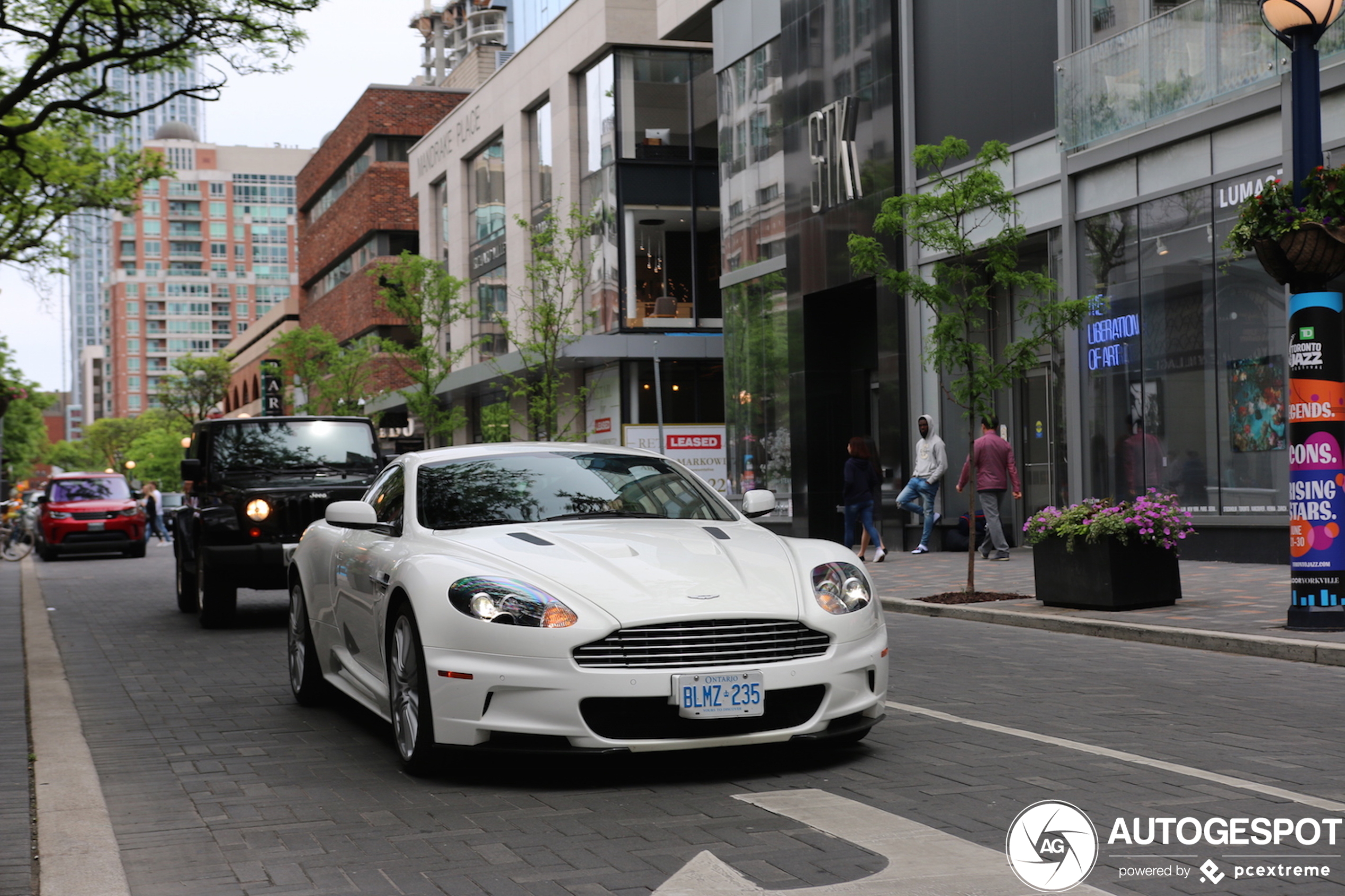 Aston Martin DBS