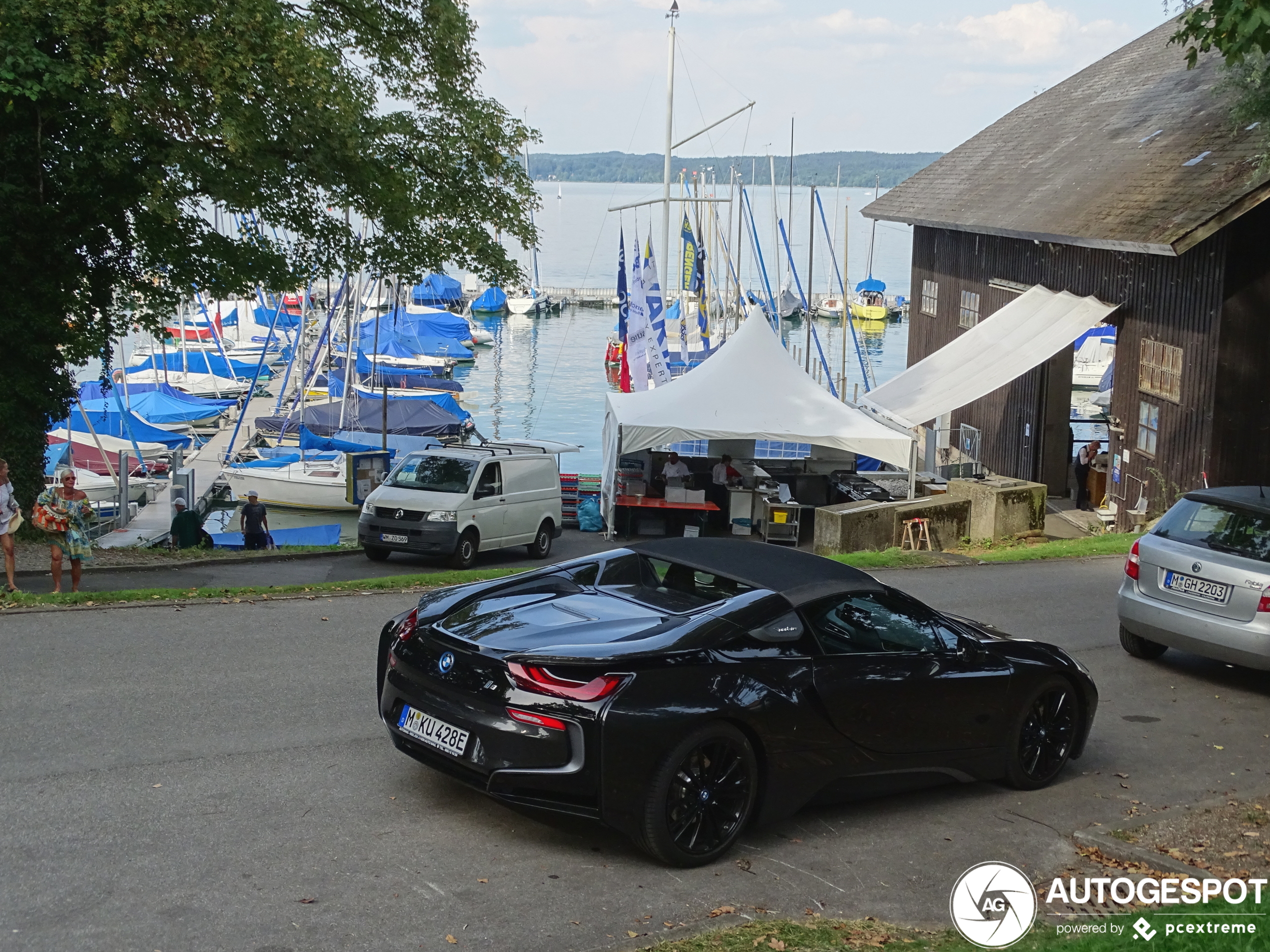 BMW i8 Roadster