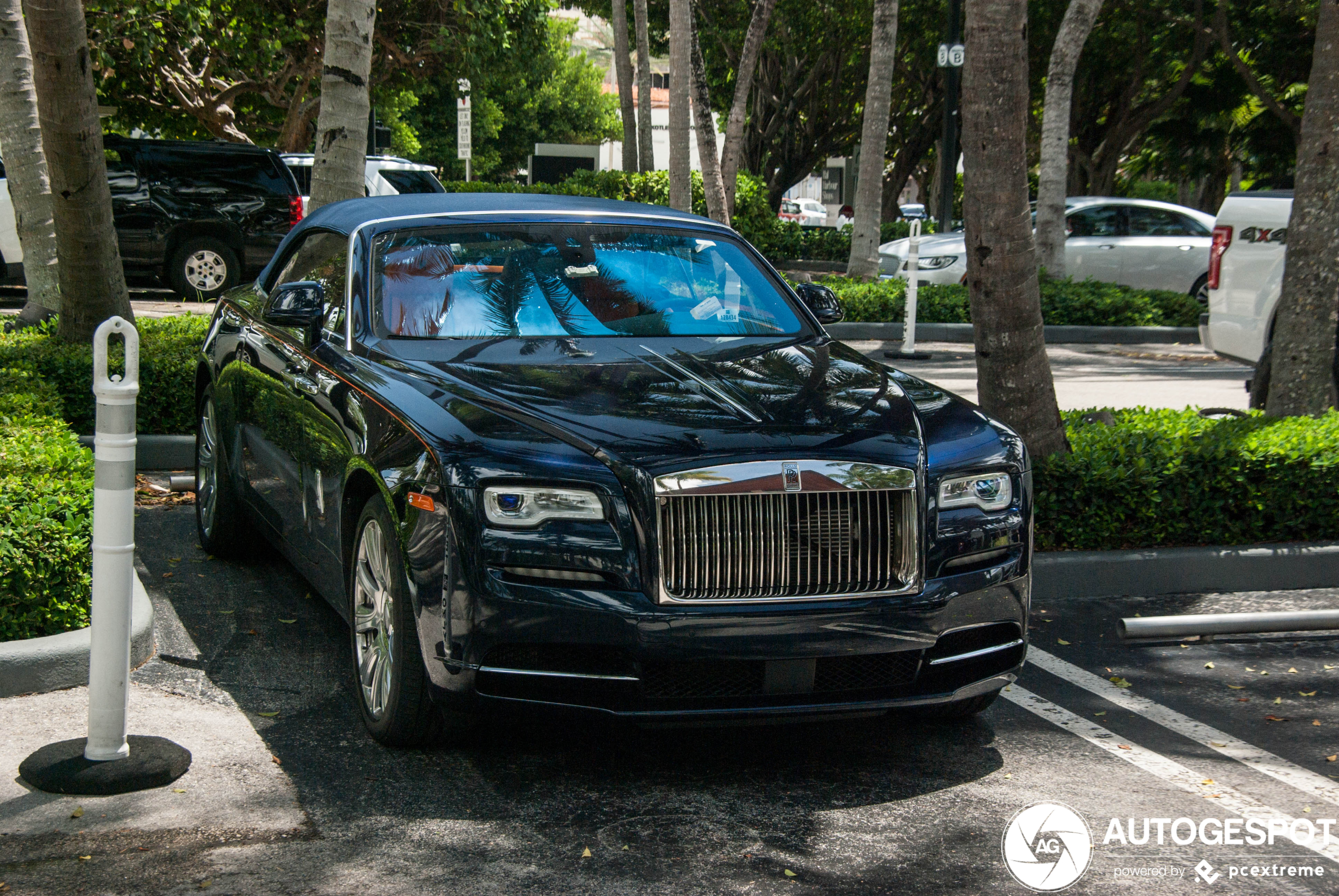 Rolls-Royce Dawn