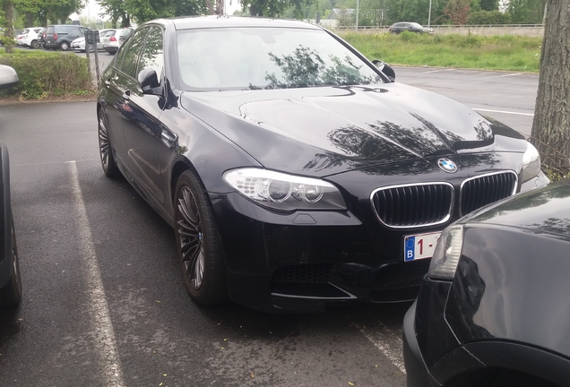 BMW M5 F10 2011