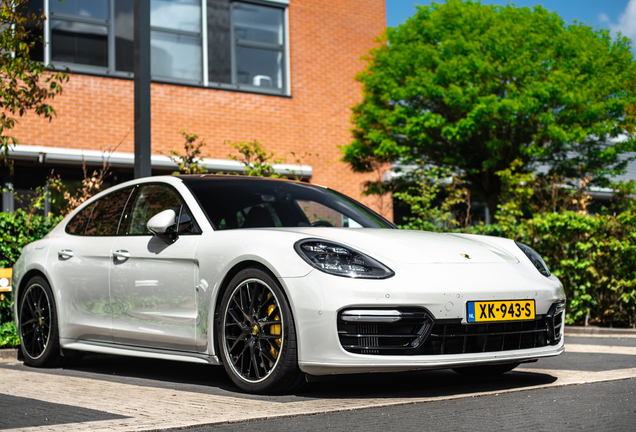 Porsche 971 Panamera Turbo S E-Hybrid