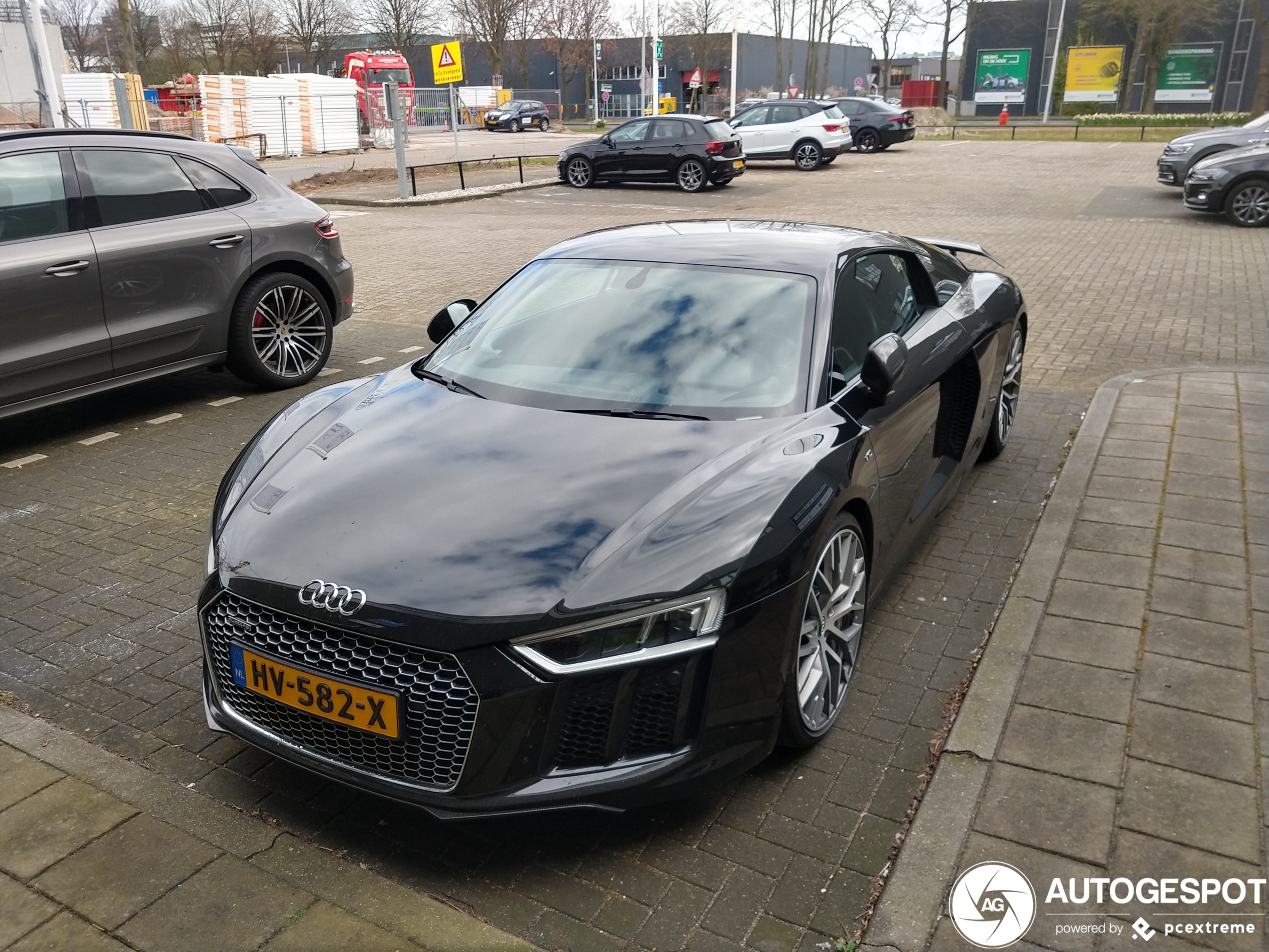 Audi R8 V10 Plus 2015