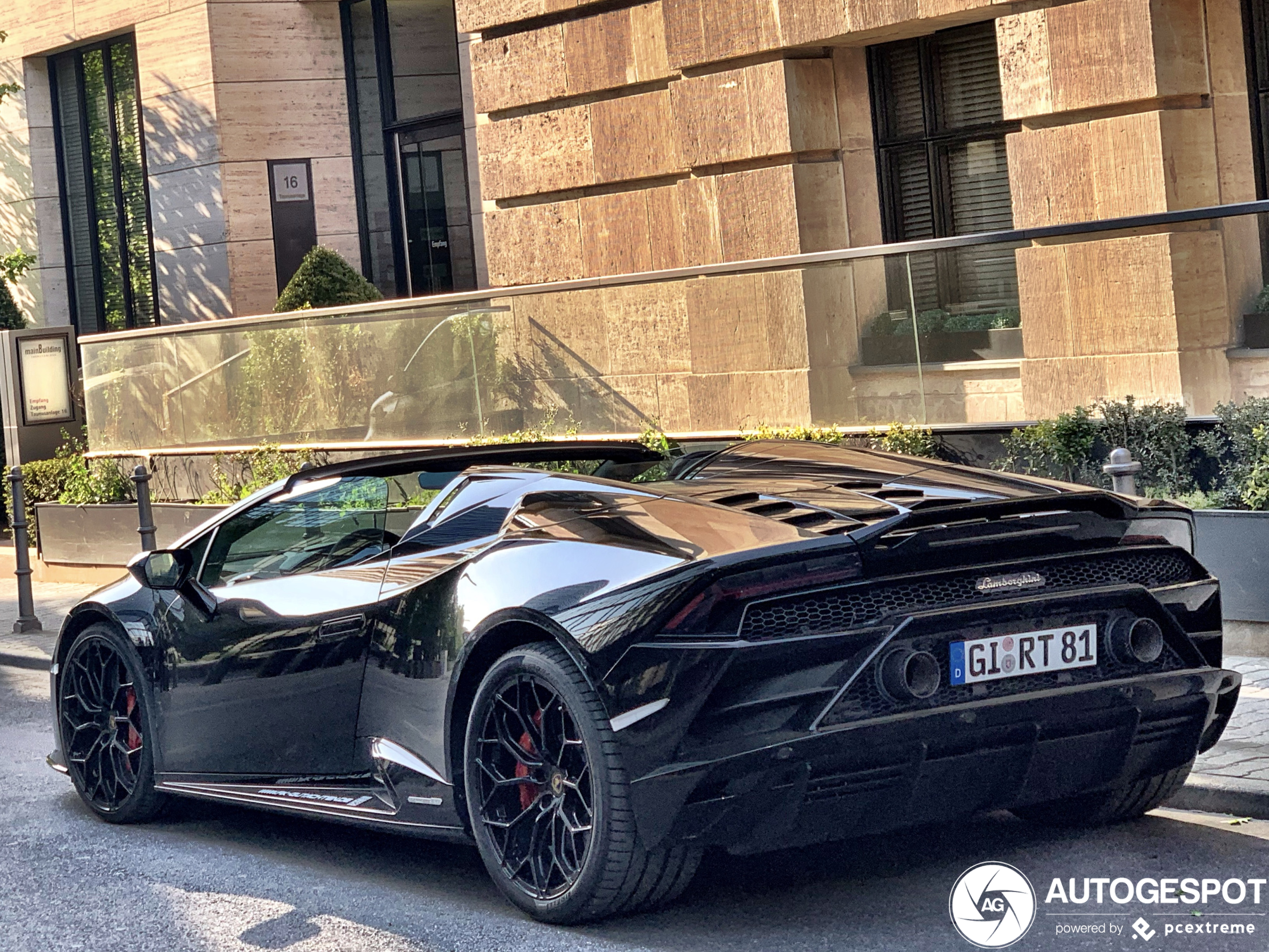 Lamborghini Huracán LP640-4 EVO Spyder