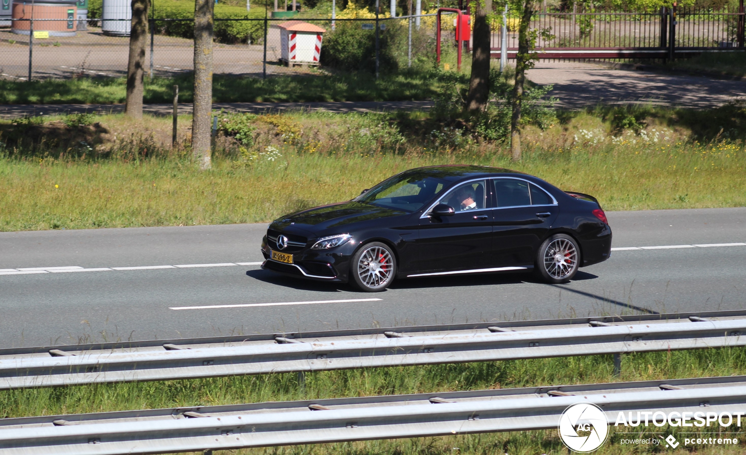 Mercedes-AMG C 63 S W205