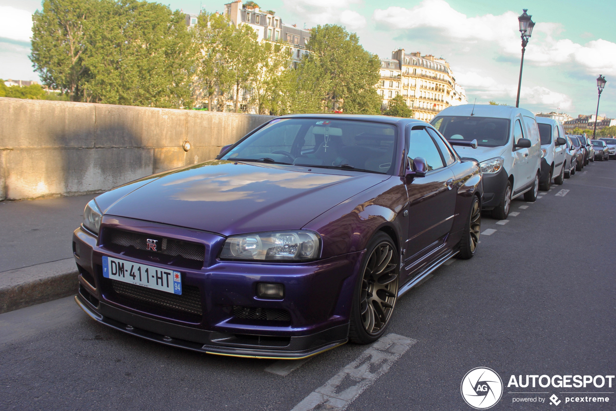 Nissan Skyline R34 GT-R V-Spec Midnight Purple Pearl II