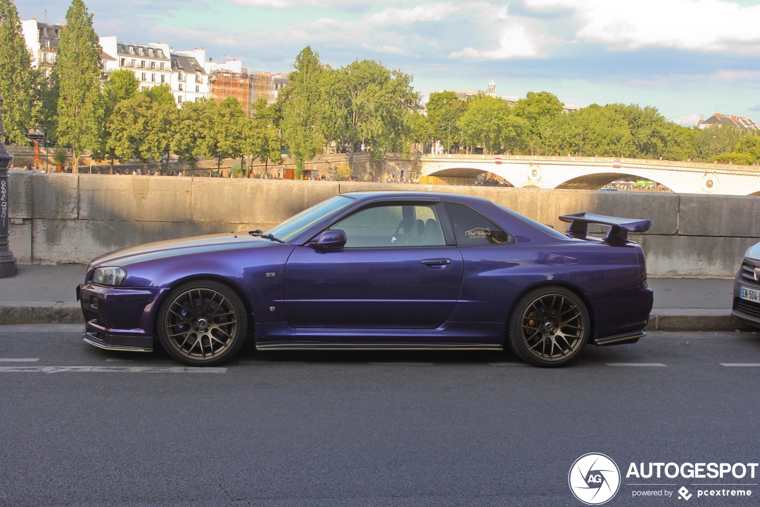 【未開封】 Skyline GT-R R34 パープル 1/18 Motorhelix Nissan Skyline GT-R GTR (R34) Z-Tune (Midnight