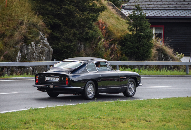 Aston Martin DB6 Vantage MKI