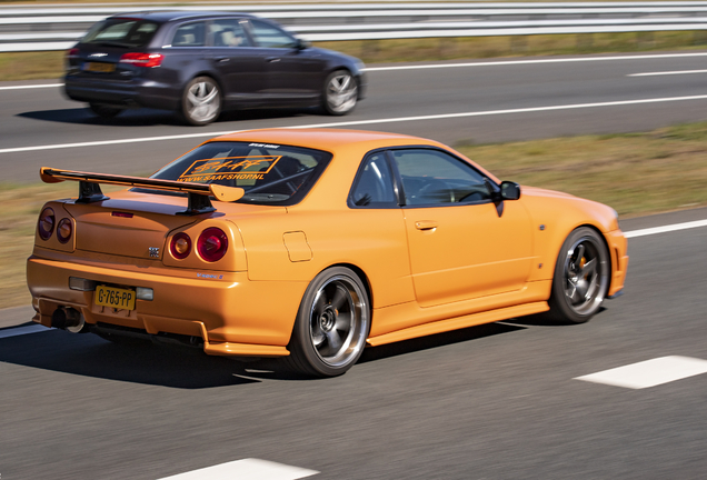 Nissan Skyline R34 GT-R V-Spec II