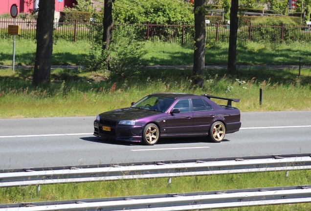 Nissan Skyline R34 Sedan