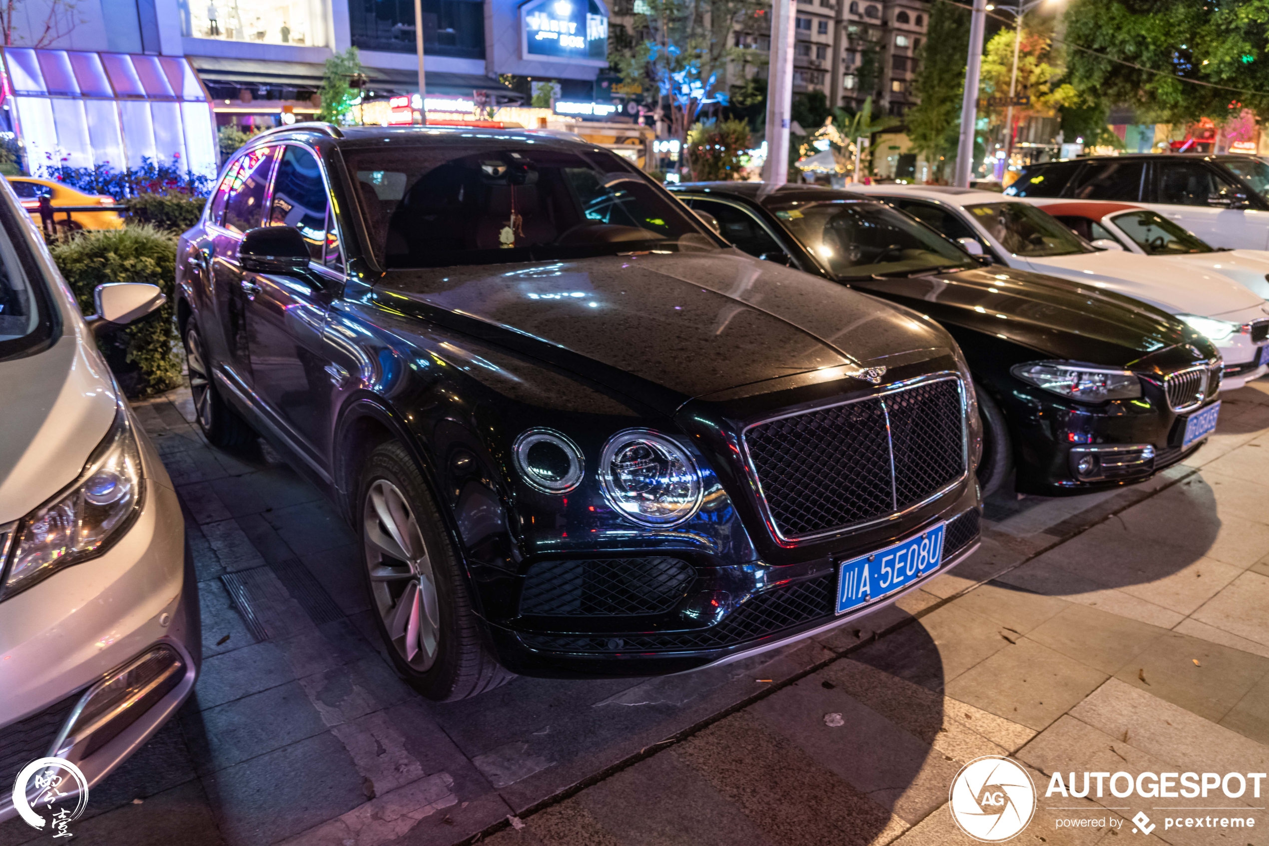 Bentley Bentayga V8