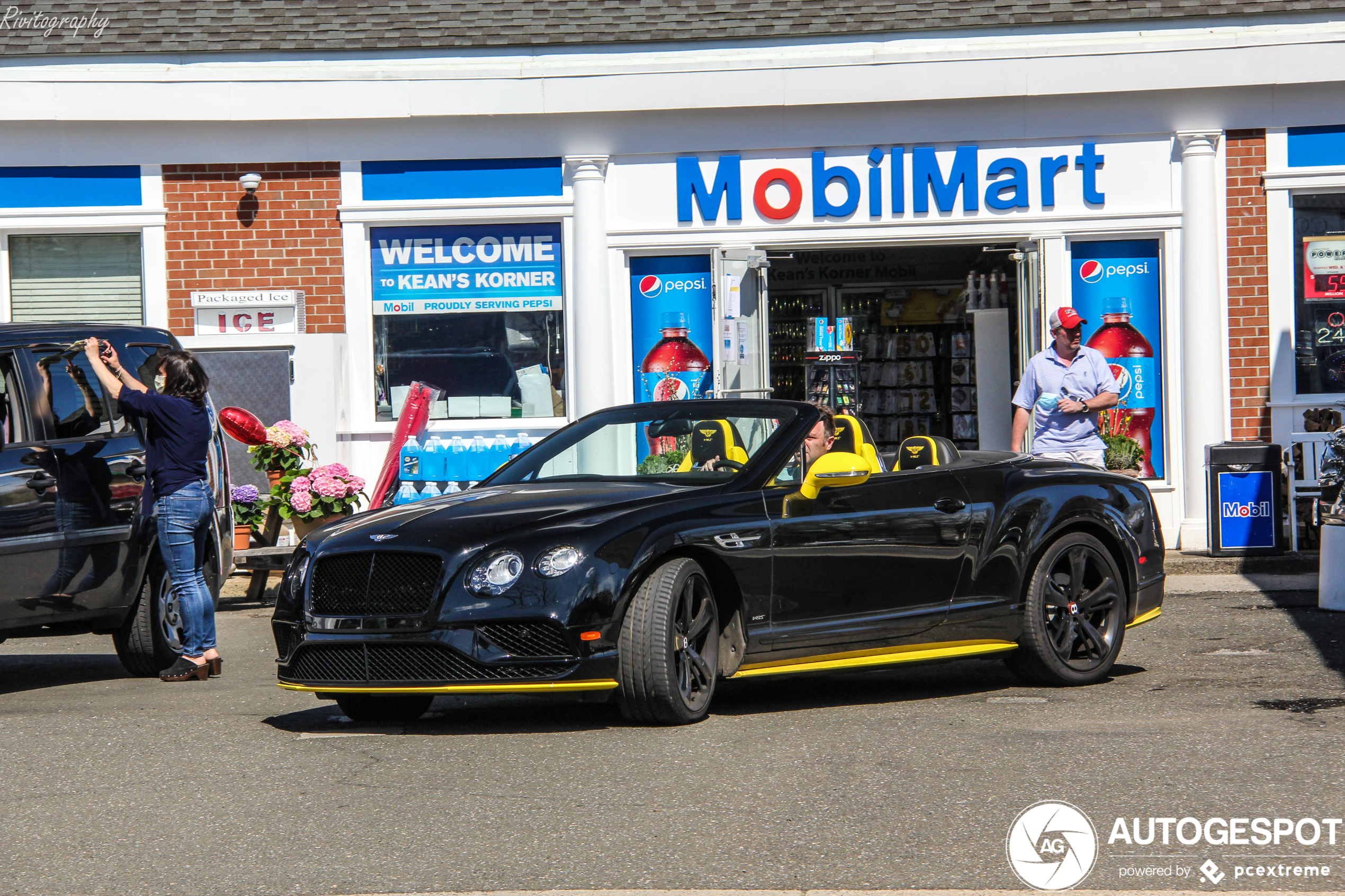 Bentley Continental GTC Black Edition heeft perfecte combinatie