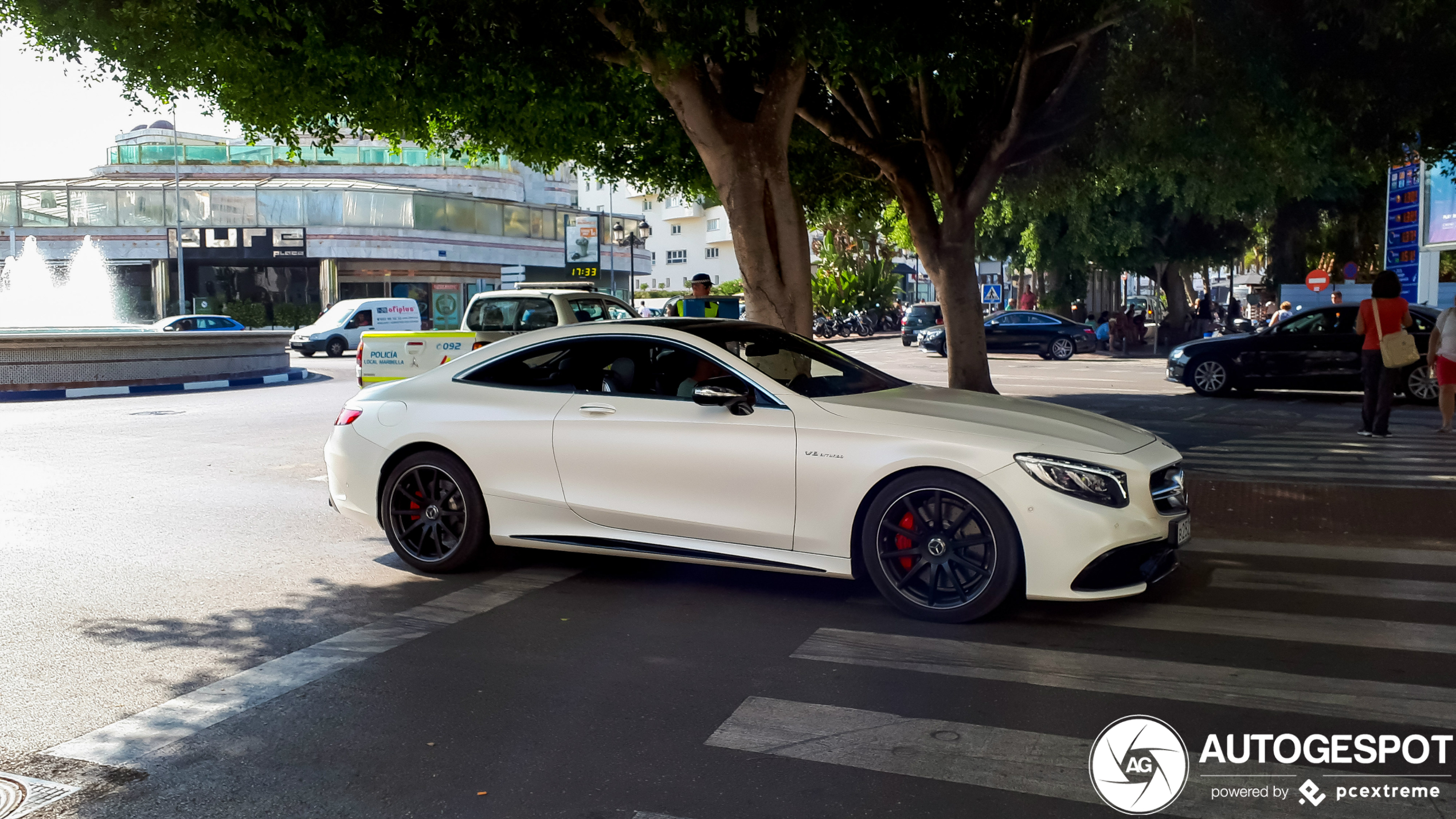 Mercedes-AMG S 63 Coupé C217