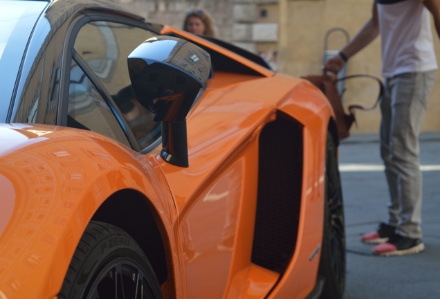 Lamborghini Aventador S LP740-4 Roadster