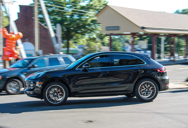 Porsche 95B Macan Turbo