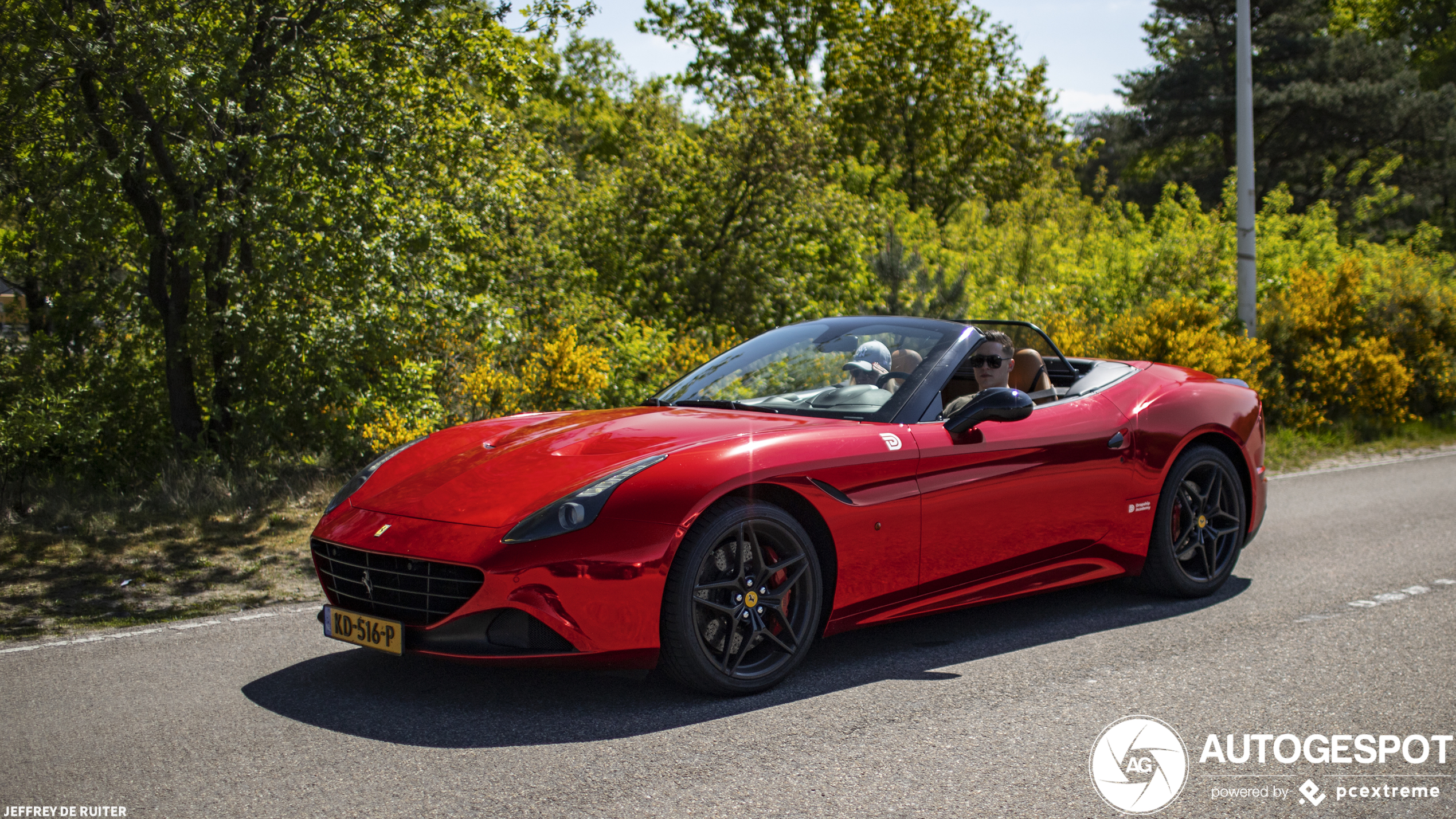 Ferrari California T