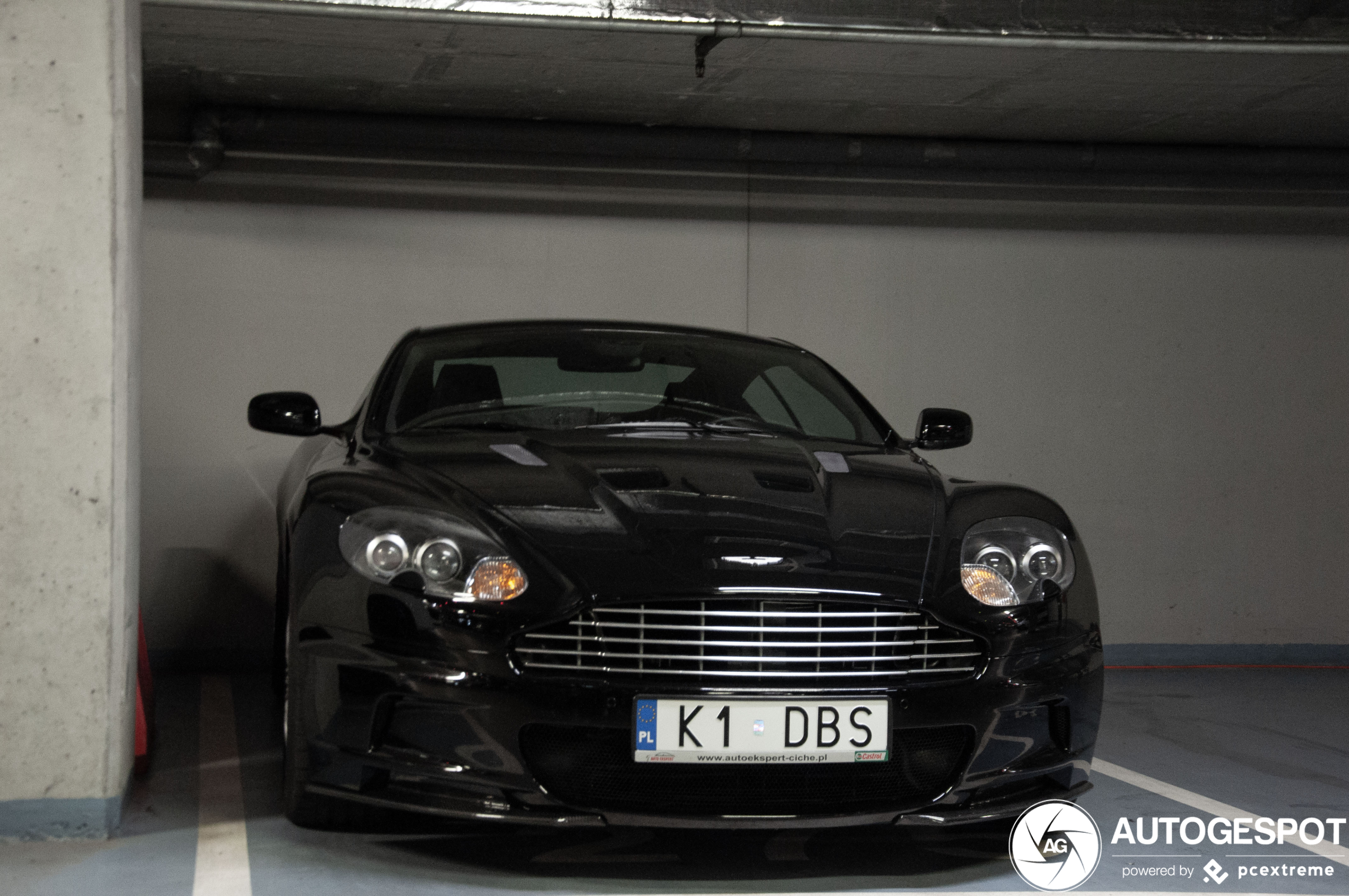 Aston Martin DBS Carbon Edition