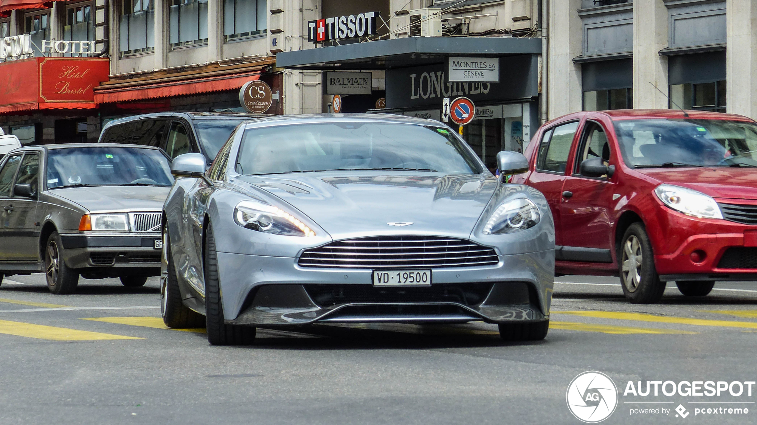 Aston Martin Vanquish 2013