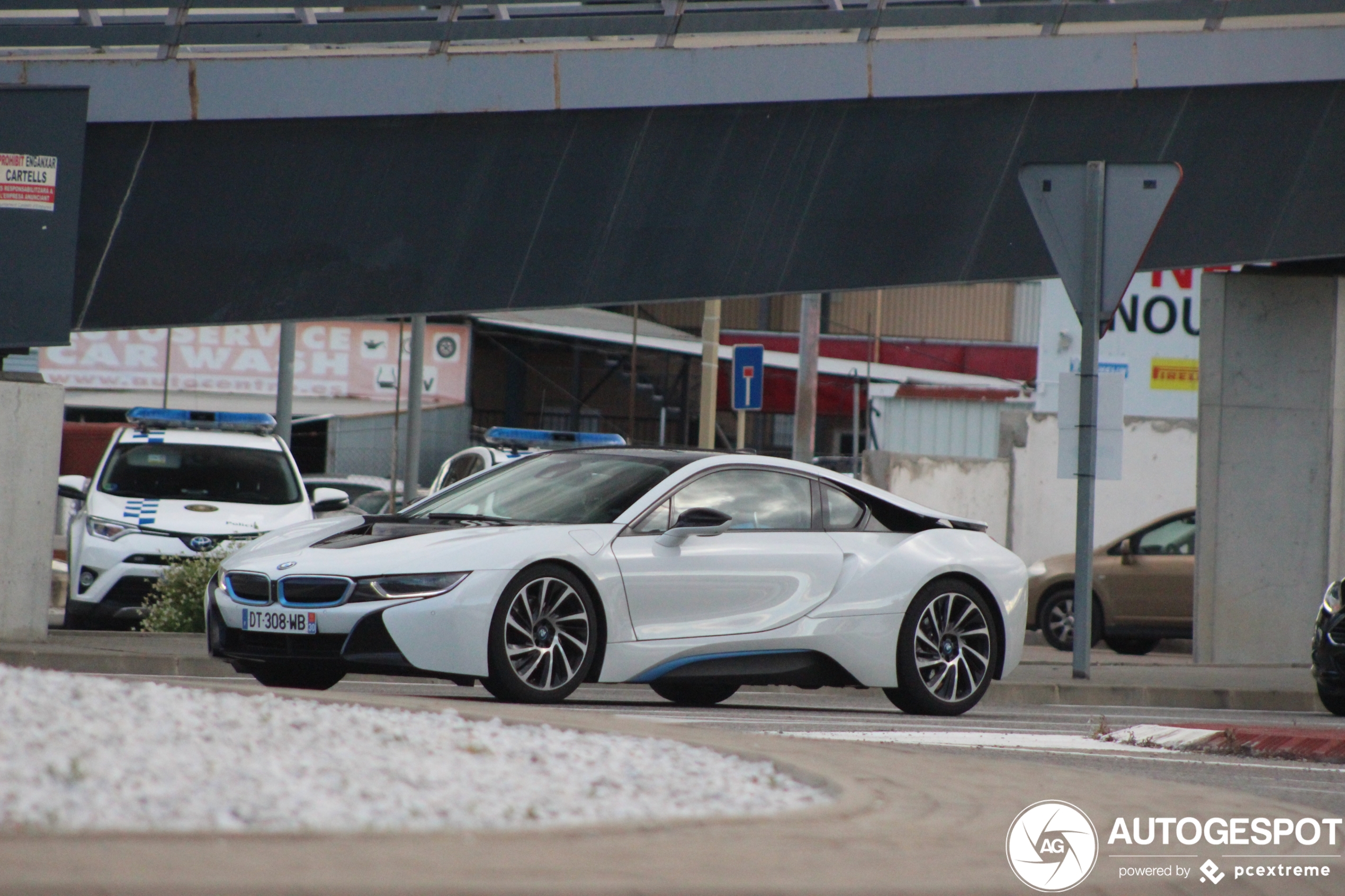 BMW i8