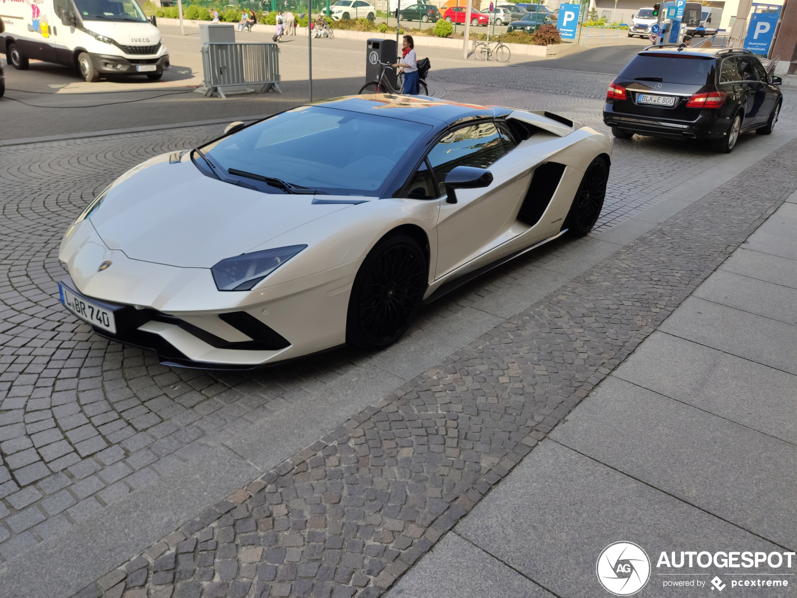 Lamborghini Aventador S LP740-4 Roadster