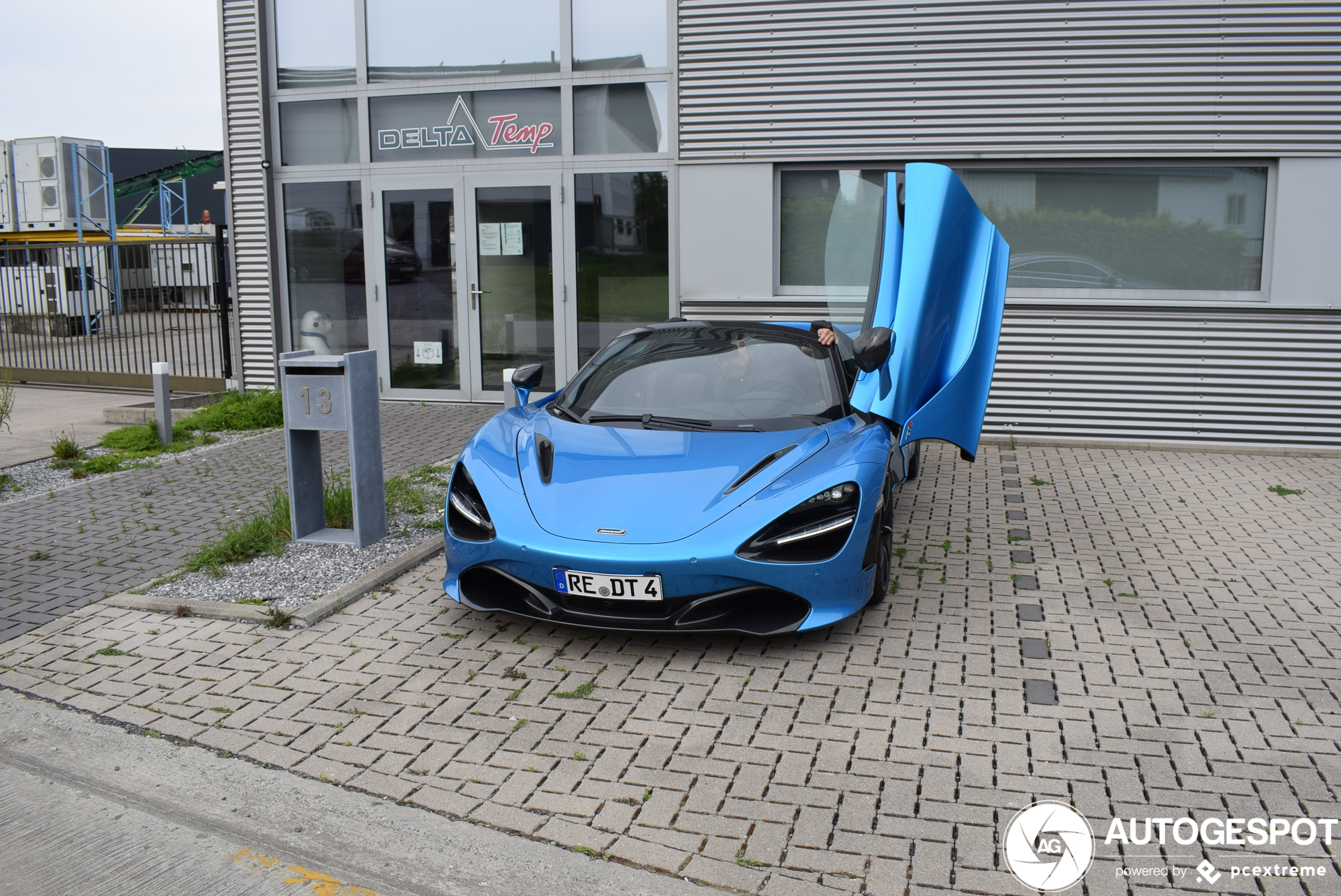 McLaren 720S Spider