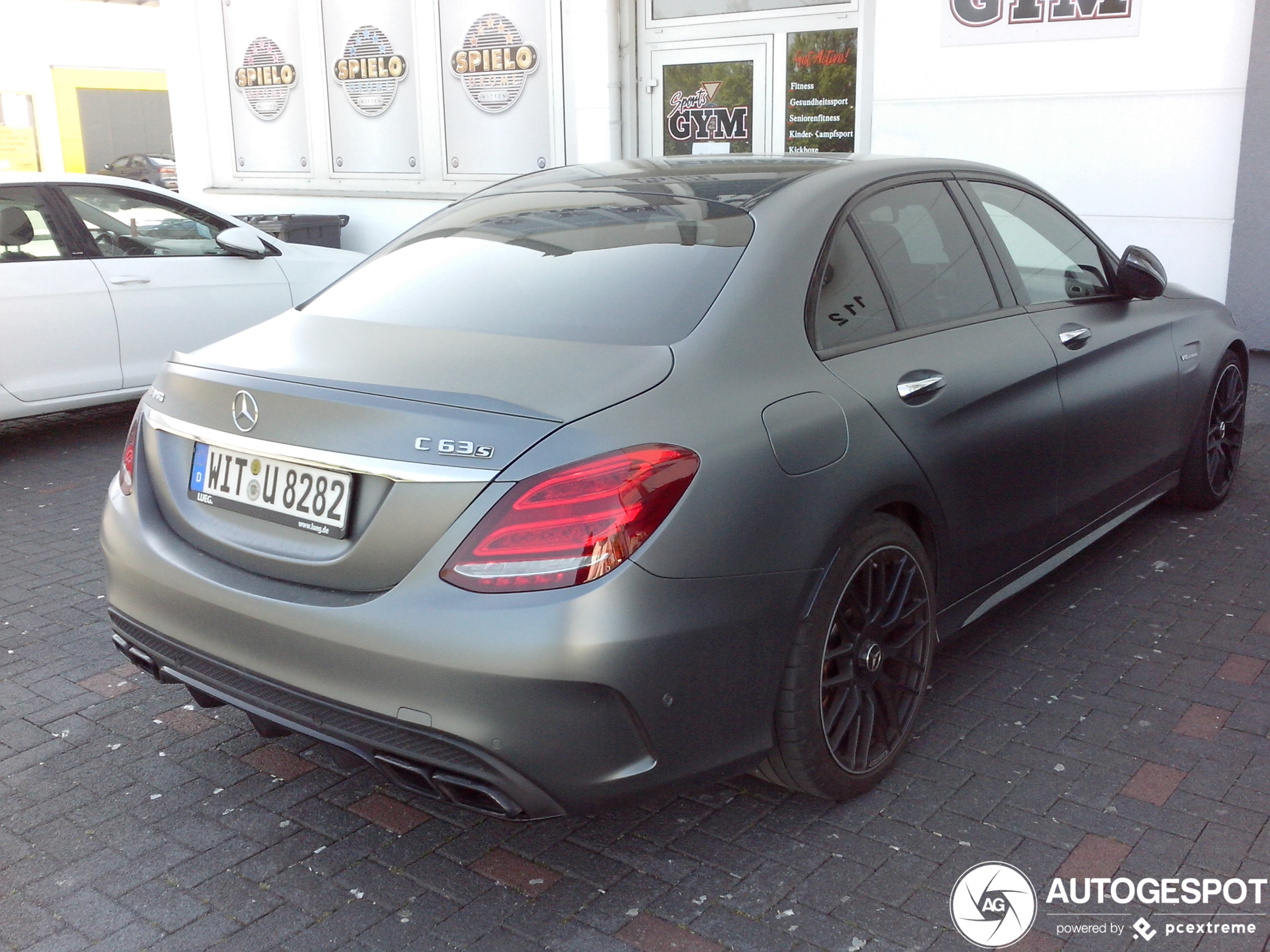 Mercedes-AMG C 63 S W205