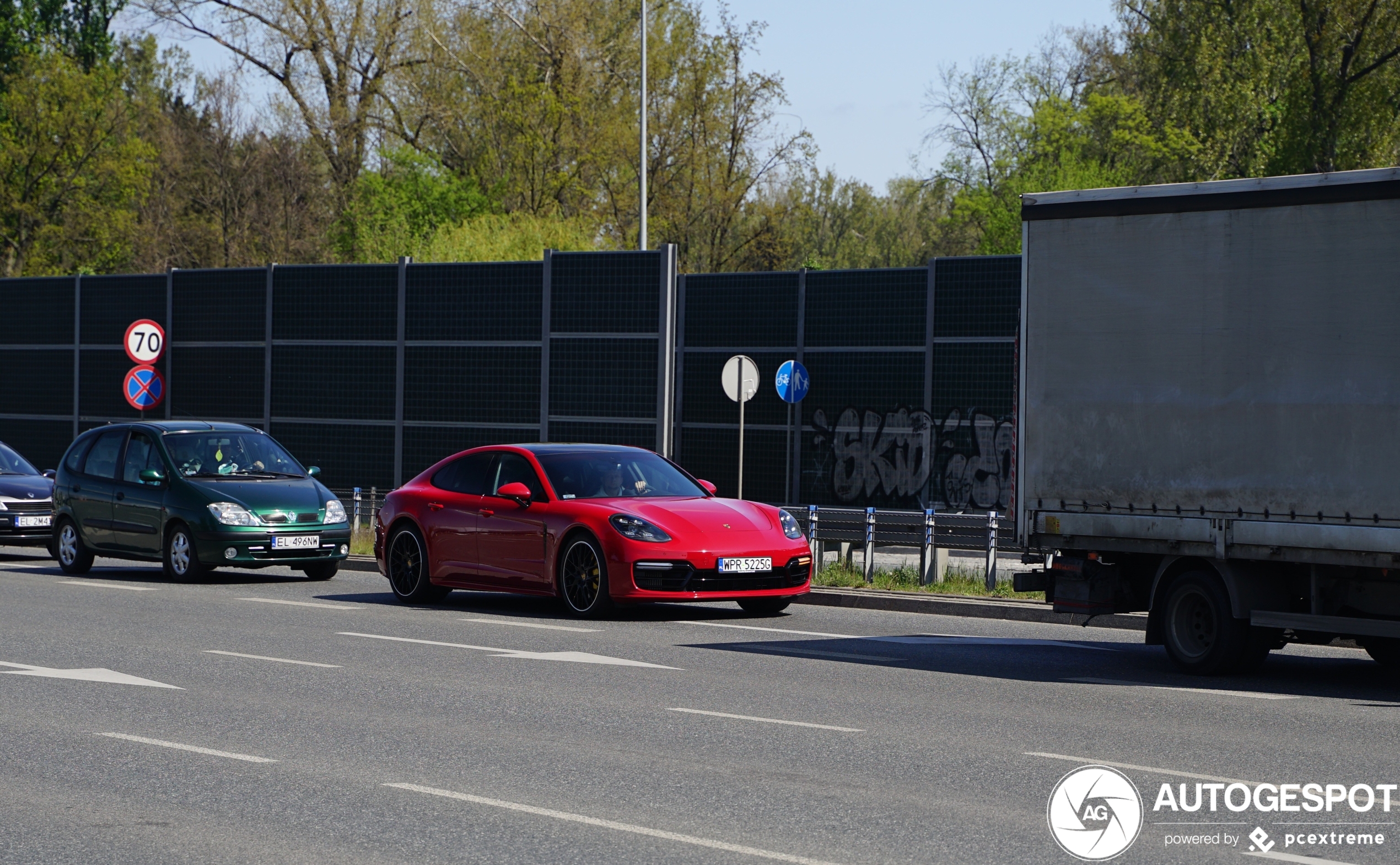 Porsche 971 Panamera GTS MkI