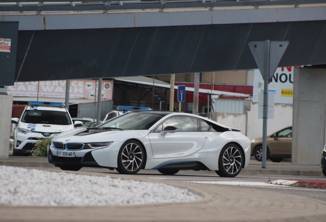 BMW i8