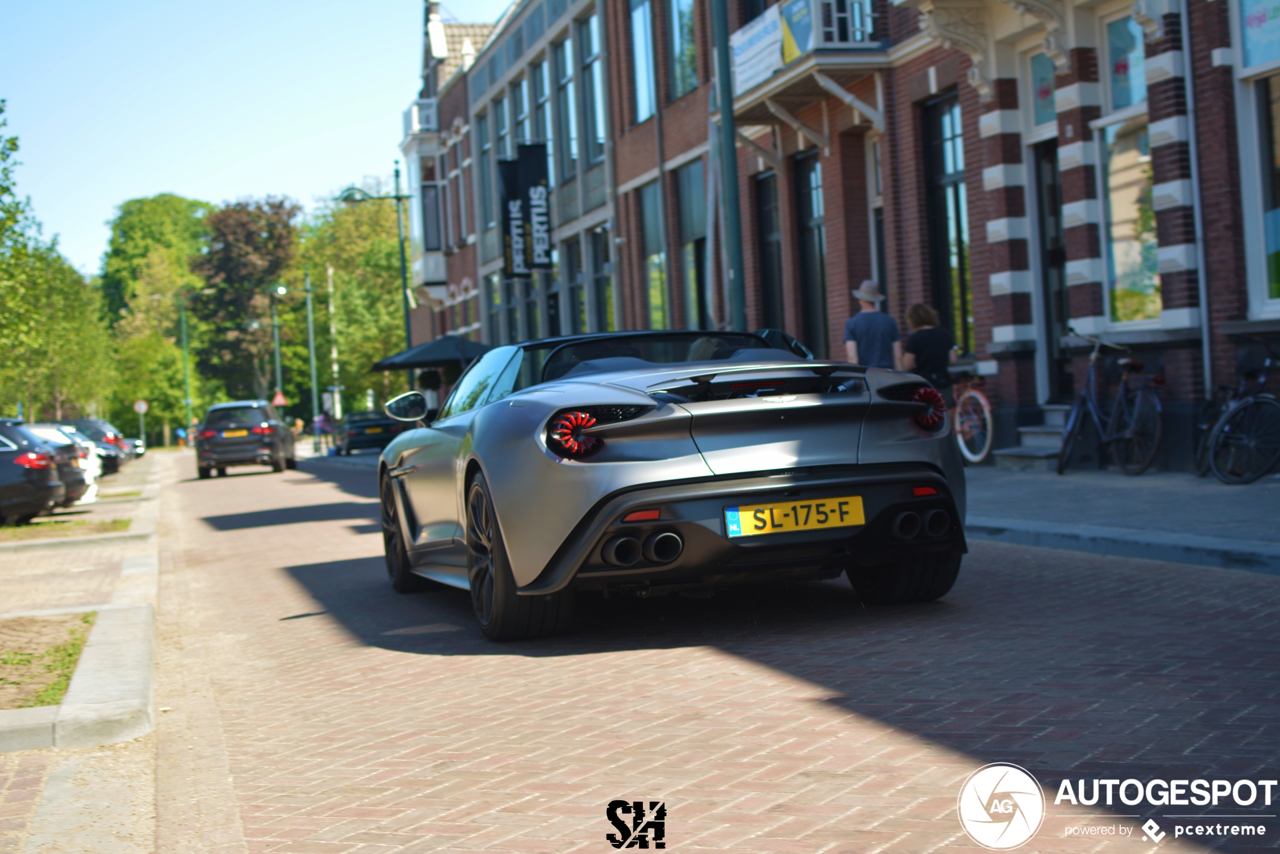 Aston Martin Vanquish Volante Zagato