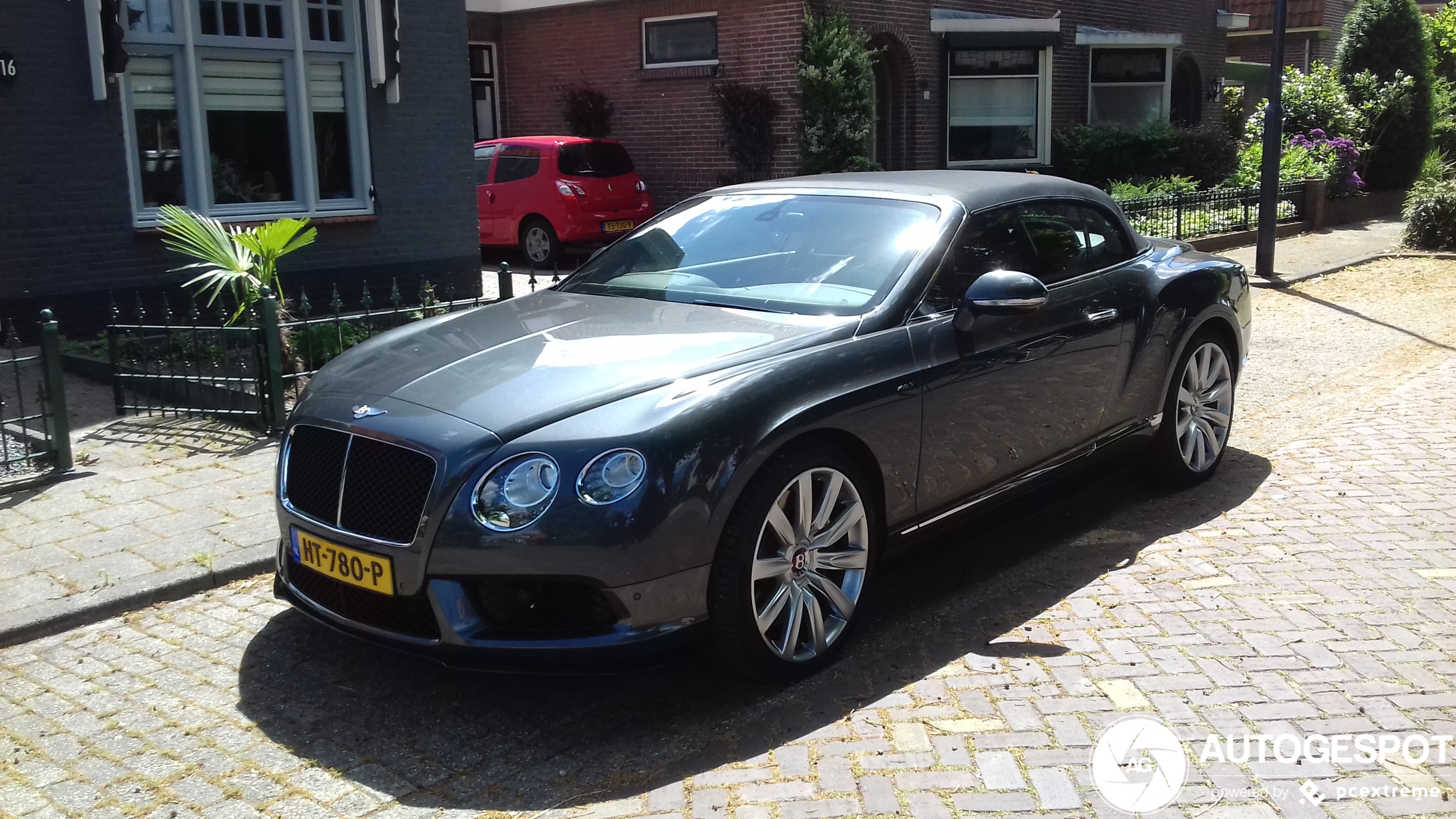 Bentley Continental GTC V8 S