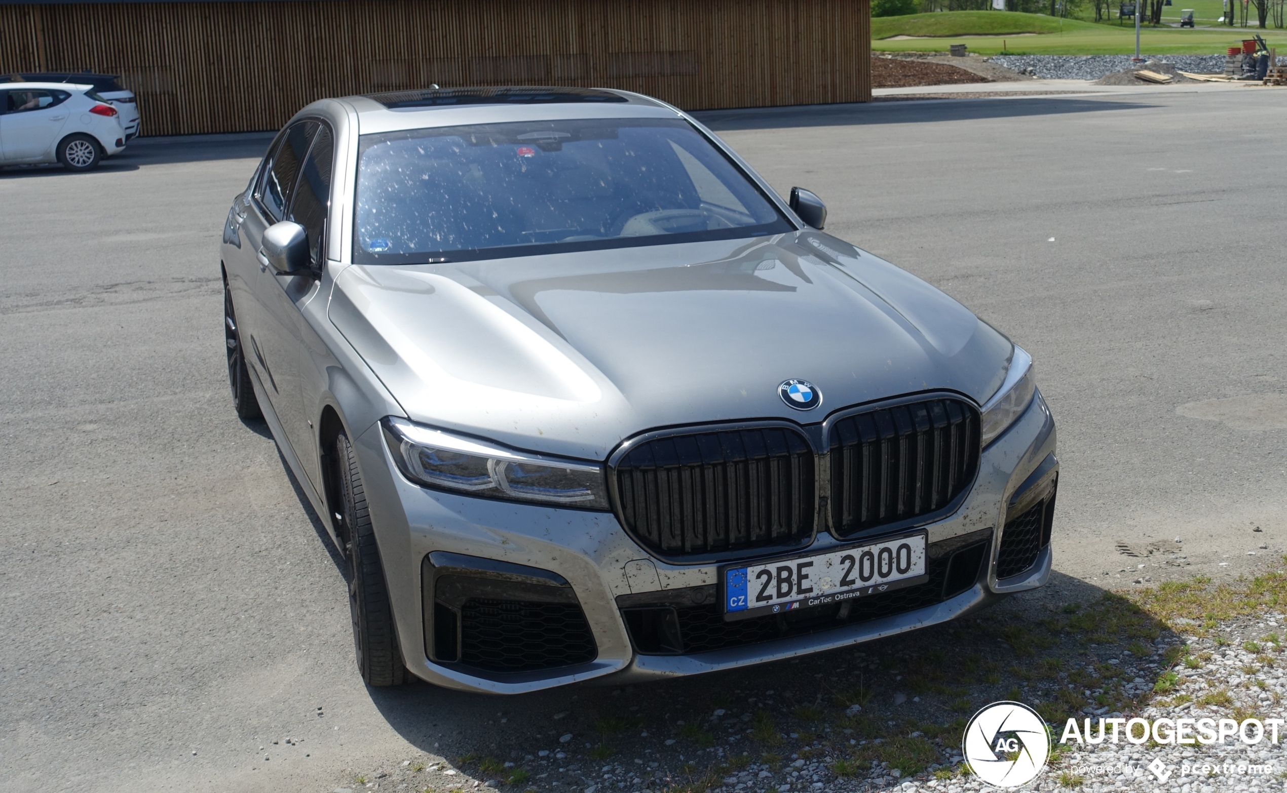 BMW M760Li xDrive 2019