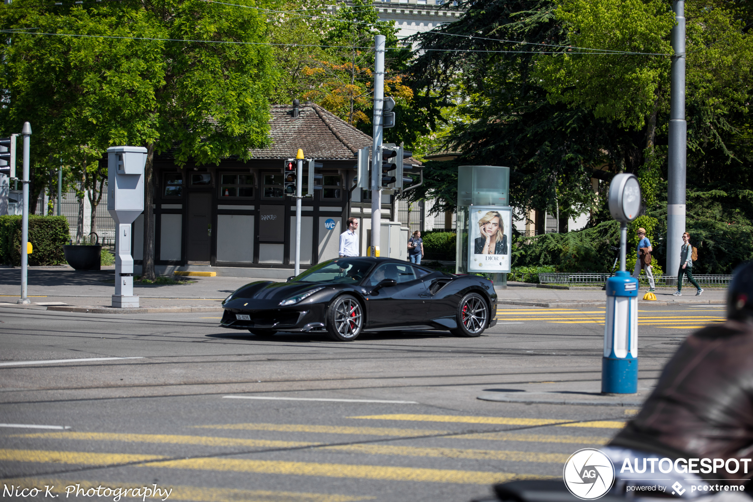 Ferrari 488 Pista