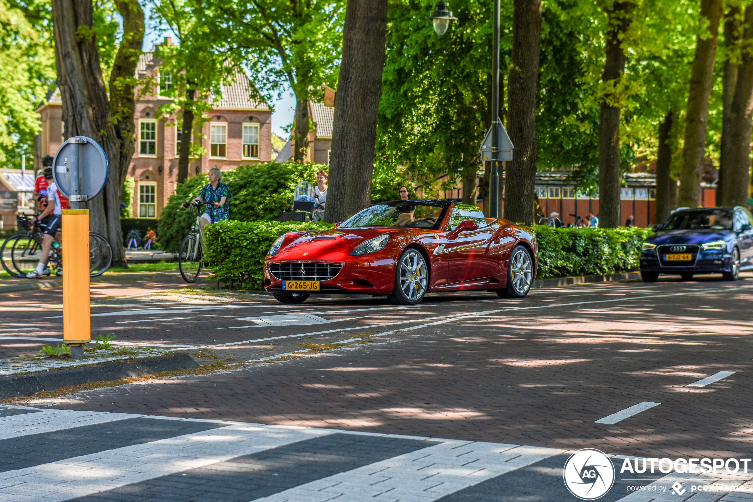 Ferrari California