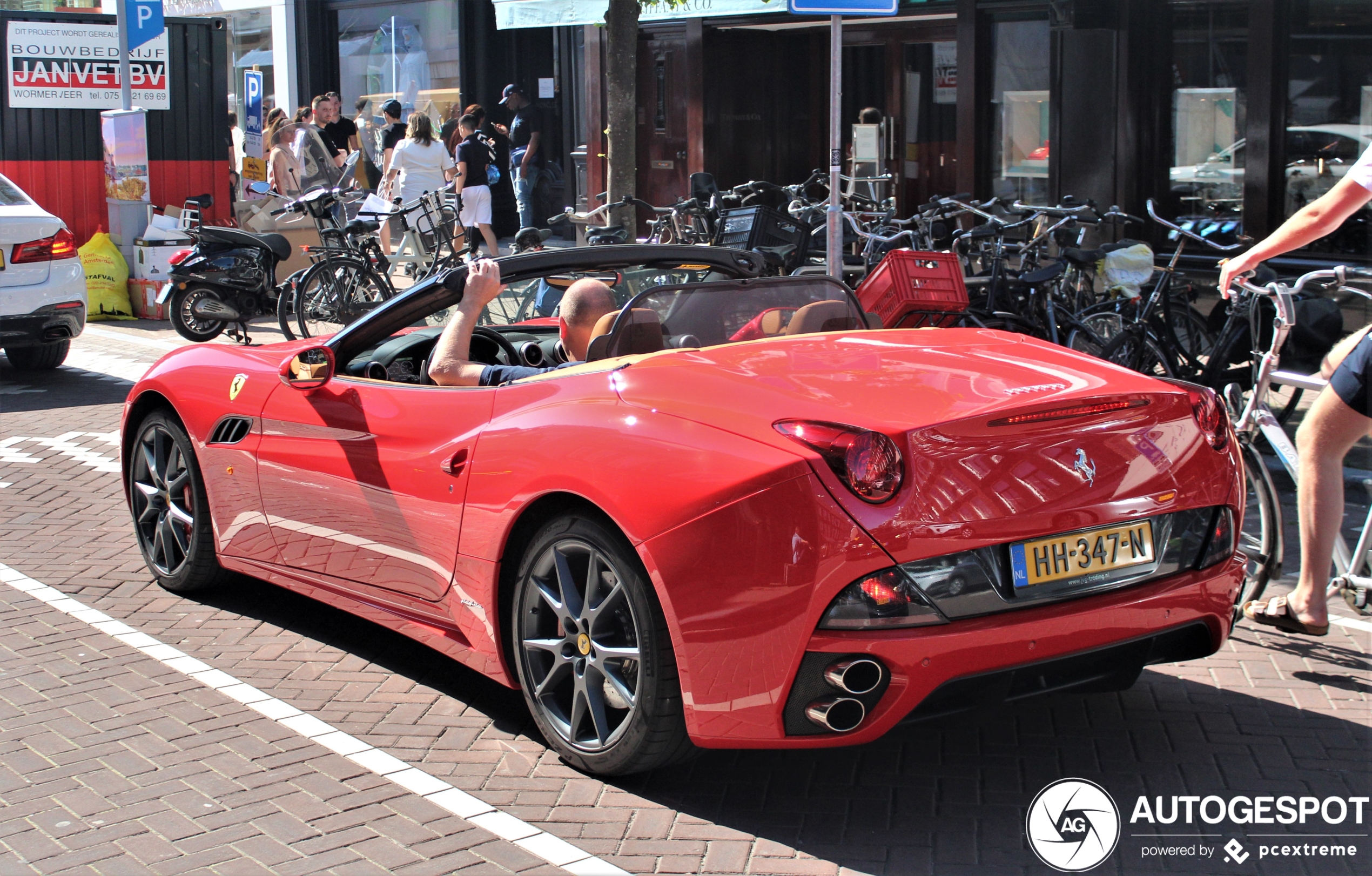 Ferrari California