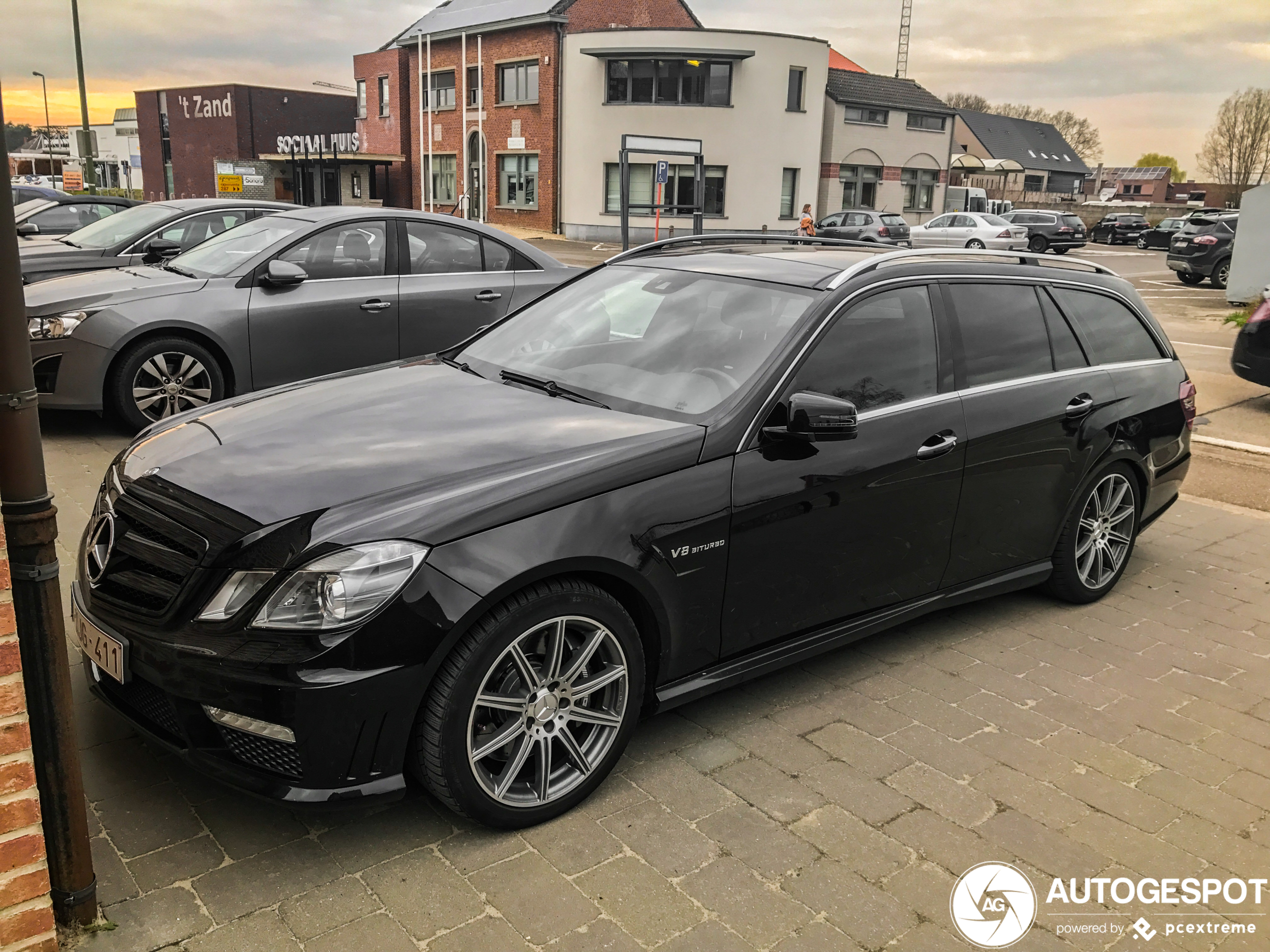 Mercedes-Benz E 63 AMG S212 V8 Biturbo