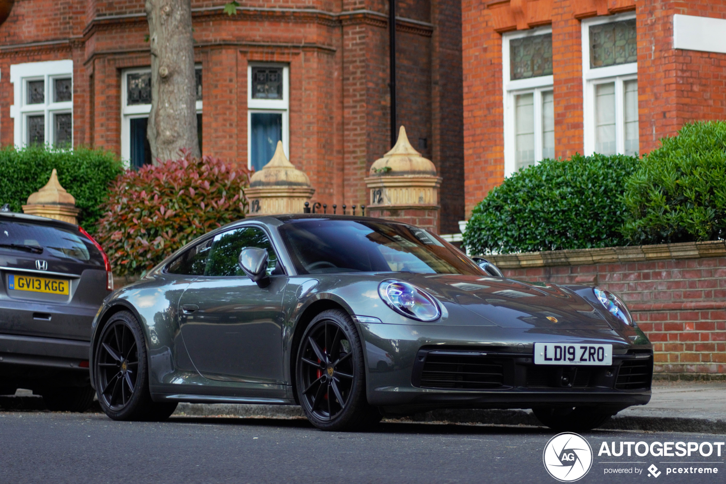 Porsche 992 Carrera 4S