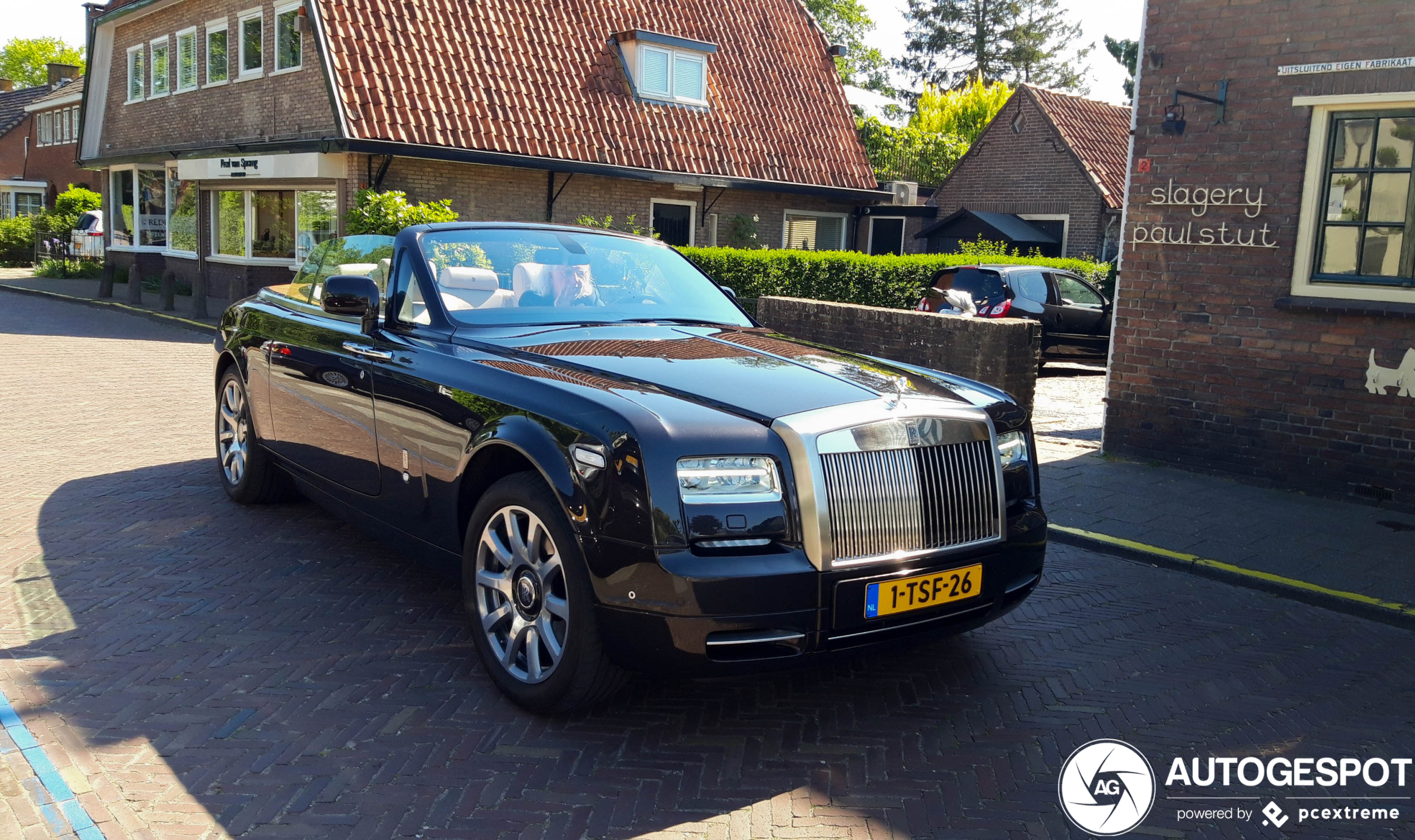 Rolls-Royce Phantom Drophead Coupé Series II