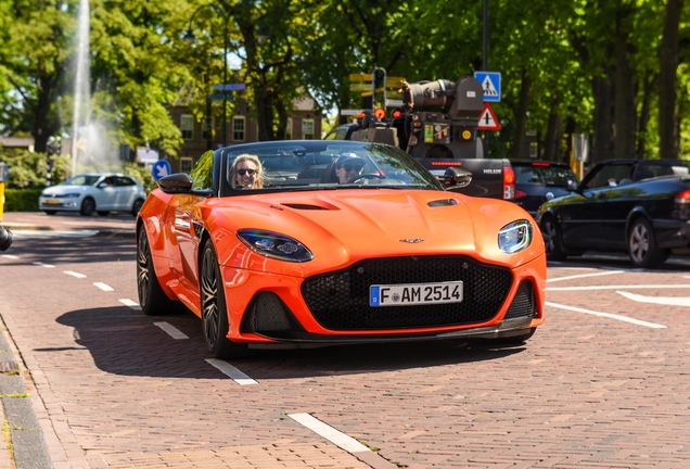 Aston Martin DBS Superleggera Volante