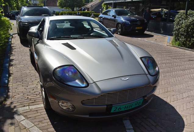 Aston Martin Vanquish