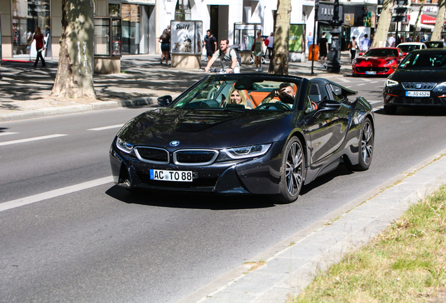 BMW i8 Roadster