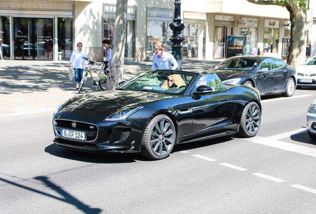 Jaguar F-TYPE S AWD Convertible British Design Edition